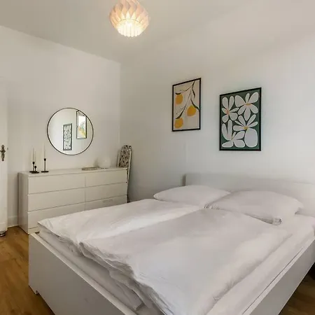 Apartamento Marburger Zentral, Bis 8 Personen, Wlan, Netflix Exterior foto