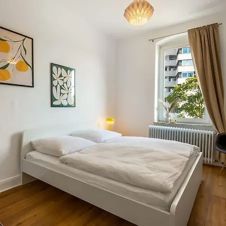 Apartamento Marburger Zentral, Bis 8 Personen, Wlan, Netflix Exterior foto